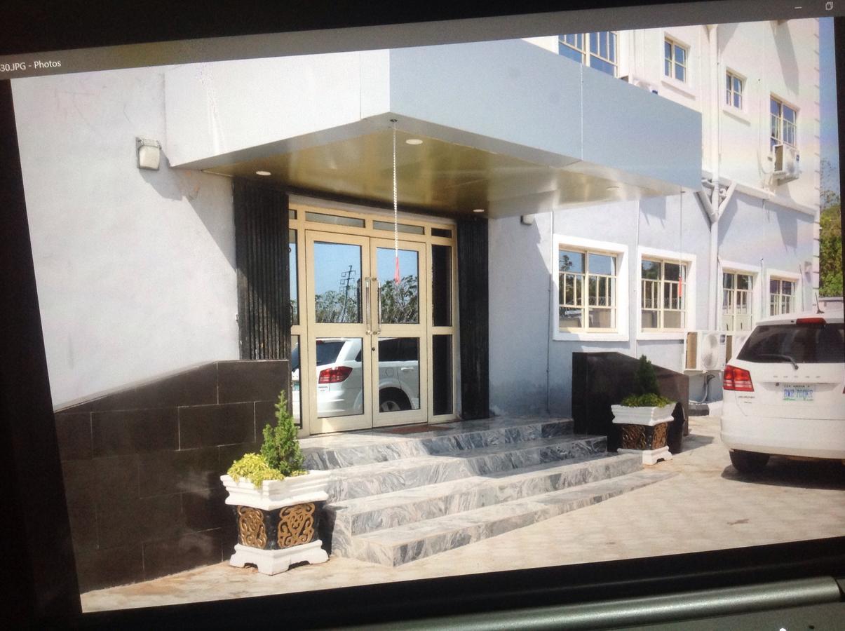 Peace Media Hotels Abuja Eksteriør billede