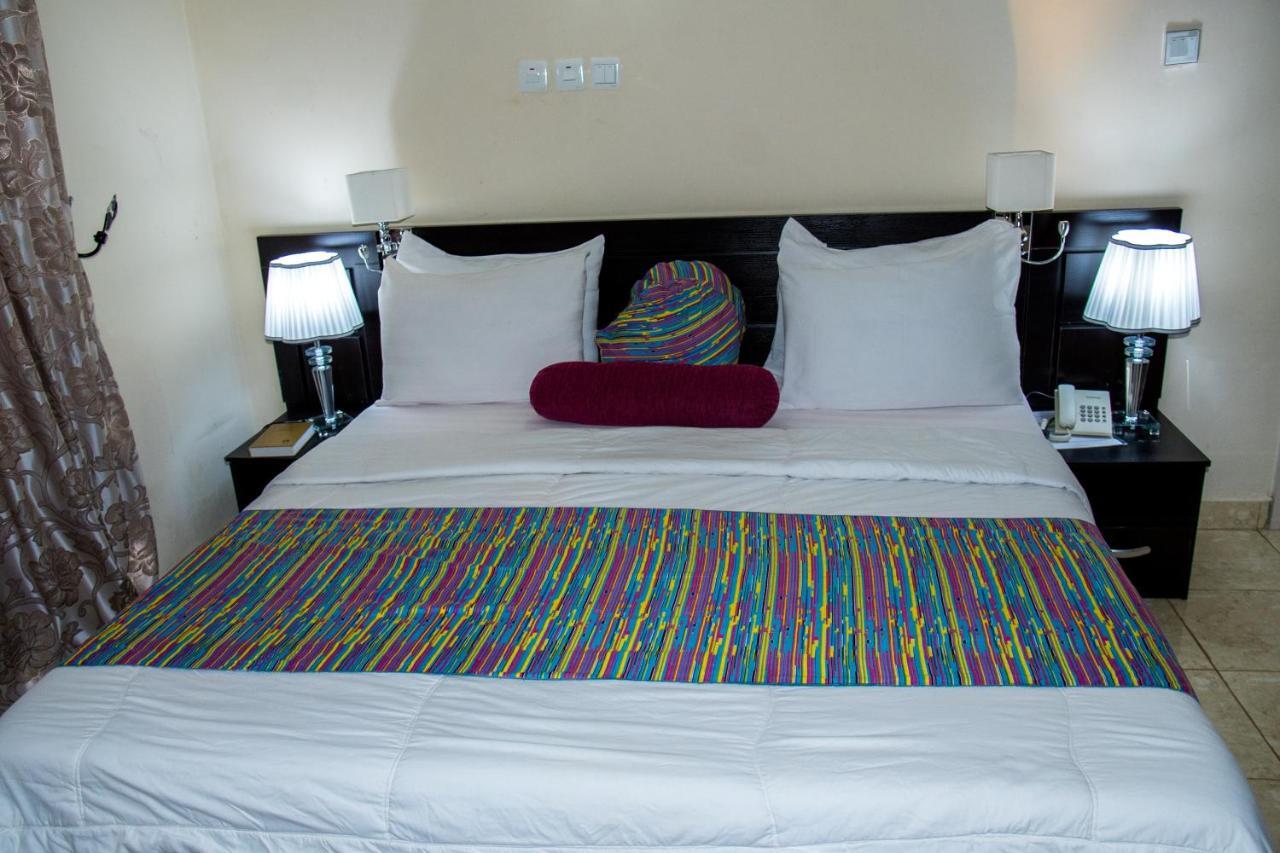Peace Media Hotels Abuja Eksteriør billede