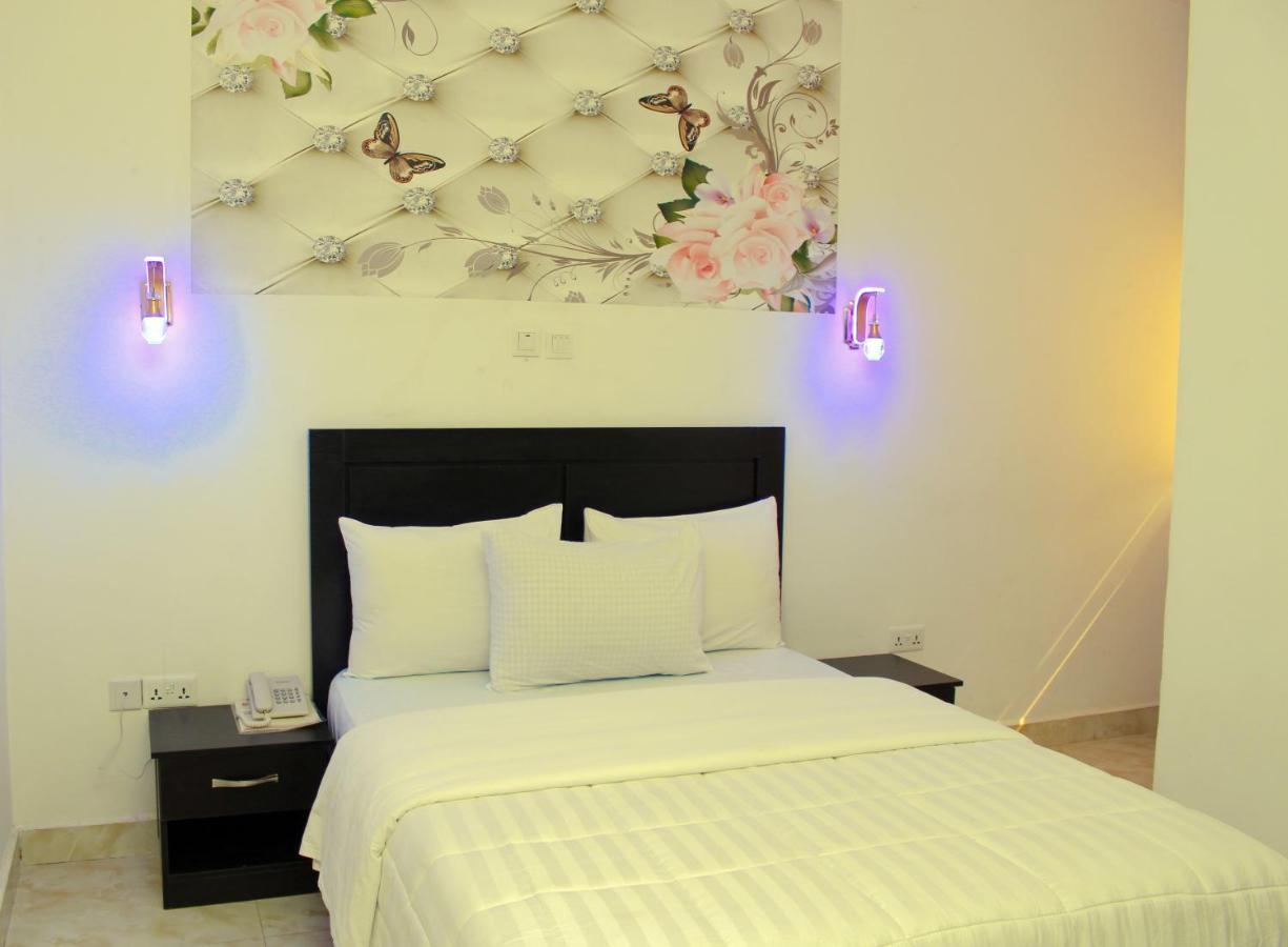 Peace Media Hotels Abuja Eksteriør billede